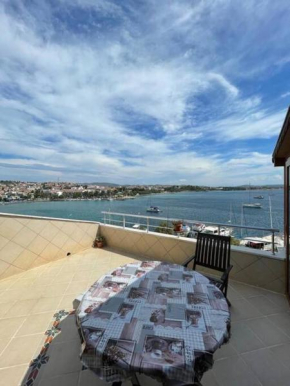 Datça Merkezde Denize Sıfır 2+1